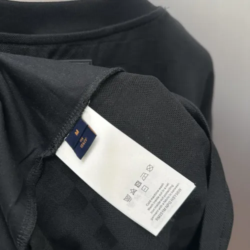 Replica Louis Vuitton LV T-Shirts Short Sleeved For Unisex #1421860 $72.00 USD for Wholesale