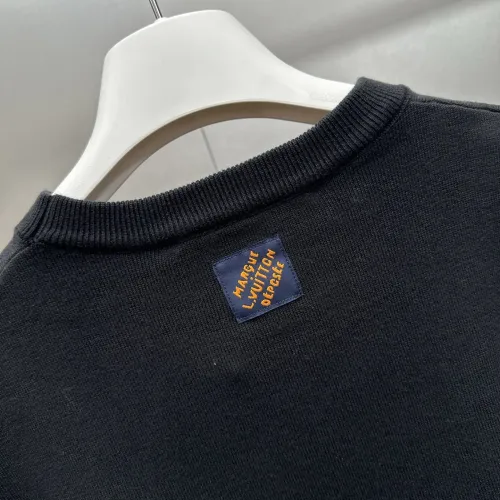 Replica Louis Vuitton LV T-Shirts Short Sleeved For Unisex #1421861 $68.00 USD for Wholesale