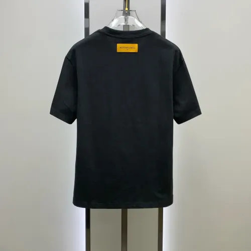 Replica Louis Vuitton LV T-Shirts Short Sleeved For Men #1421886 $68.00 USD for Wholesale