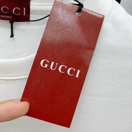 Replica Gucci T-Shirts Short Sleeved For Men #1421923 $68.00 USD for Wholesale