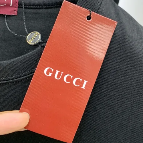 Replica Gucci T-Shirts Short Sleeved For Men #1421930 $68.00 USD for Wholesale