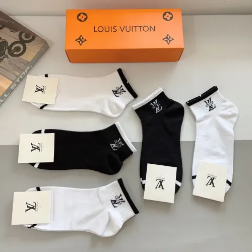 Replica Louis Vuitton LV Socks #1422366 $27.00 USD for Wholesale
