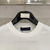 $64.00 USD Louis Vuitton LV T-Shirts Short Sleeved For Men #1418332