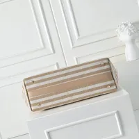 $88.00 USD Chanel AAA Quality Handbags For Women #1420112