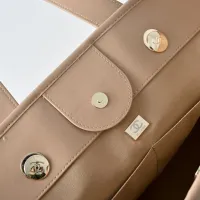 $88.00 USD Chanel AAA Quality Handbags For Women #1420112