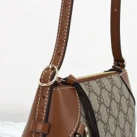 $132.00 USD Gucci AAA Quality Shoulder Bags For Women #1420523