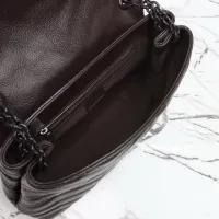 $244.63 USD Gucci AAA Quality Shoulder Bags For Women #1420530