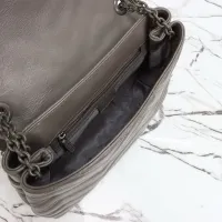 $244.63 USD Gucci AAA Quality Shoulder Bags For Women #1420531