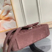 $210.00 USD Gucci AAA Quality Shoulder Bags For Women #1420556
