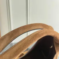 $244.63 USD Gucci AAA Quality Handbags For Women #1420570