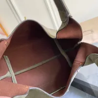 $185.00 USD Gucci AAA Quality Handbags For Women #1420615