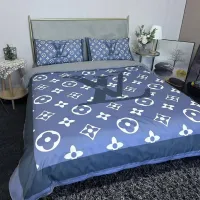 $88.00 USD Louis Vuitton Bedding #1421164