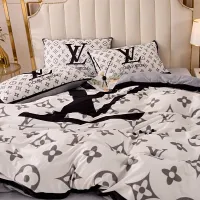 $88.00 USD Louis Vuitton Bedding #1421524