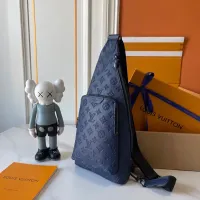 $92.00 USD Louis Vuitton AAA Man Messenger Bags #1422130