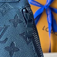 $92.00 USD Louis Vuitton AAA Man Messenger Bags #1422132