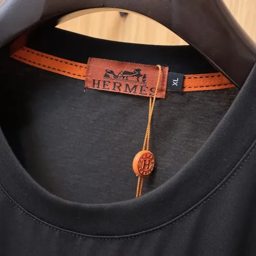 Replica Hermes T-Shirts Short Sleeved For Men #1422462 $45.00 USD for Wholesale
