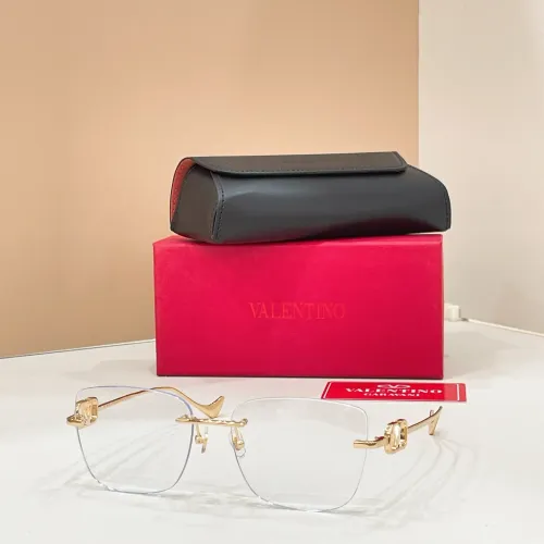 Valentino AAA Quality Sunglasses #1423281 $60.00 USD, Wholesale Replica Valentino AAA Quality Sunglasses