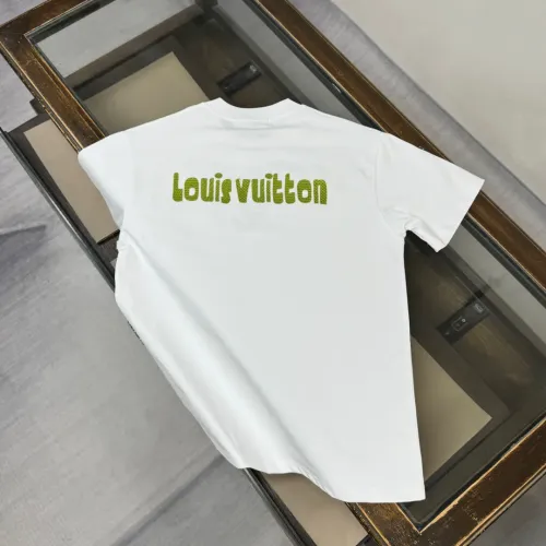 Replica Louis Vuitton LV T-Shirts Short Sleeved For Unisex #1423462 $32.00 USD for Wholesale