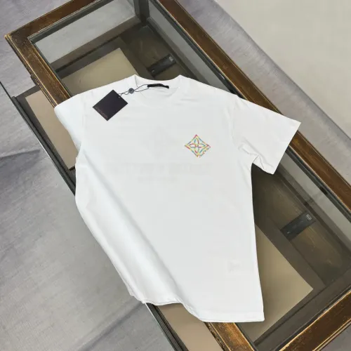 Replica Louis Vuitton LV T-Shirts Short Sleeved For Unisex #1423465 $32.00 USD for Wholesale