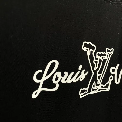 Replica Louis Vuitton LV Hoodies Long Sleeved For Men #1423767 $52.00 USD for Wholesale