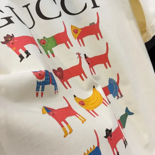 Replica Gucci T-Shirts Short Sleeved For Unisex #1424602 $34.00 USD for Wholesale