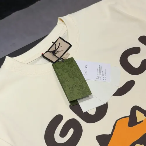 Replica Gucci T-Shirts Short Sleeved For Unisex #1424605 $34.00 USD for Wholesale