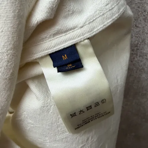 Replica Louis Vuitton LV Shirts Short Sleeved For Unisex #1424639 $82.00 USD for Wholesale