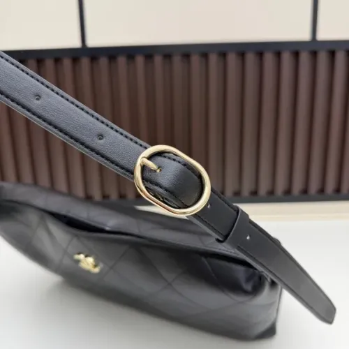 Replica Chanel AAA Quality Shoulder Bags #1424999 $88.00 USD for Wholesale