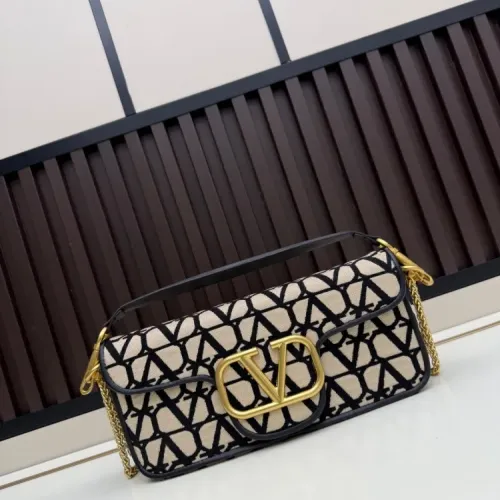 Valentino AAA Quality Messenger Bags For Women #1425049 $98.00 USD, Wholesale Replica Valentino AAA Quality Messenger Bags