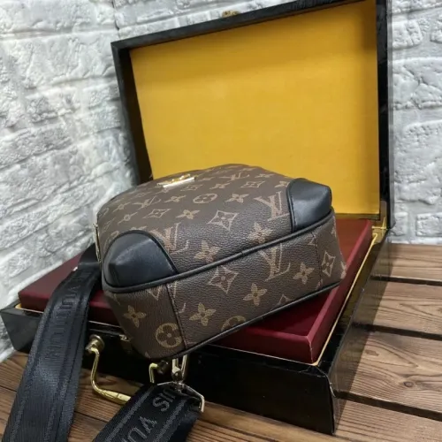 Replica Louis Vuitton AAA Man Messenger Bags #1426216 $72.00 USD for Wholesale
