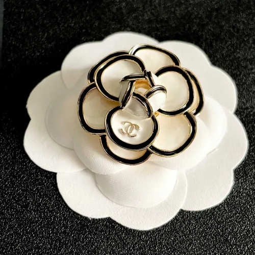 Chanel Brooches For Women #1426272 $27.00 USD, Wholesale Replica Chanel Brooches
