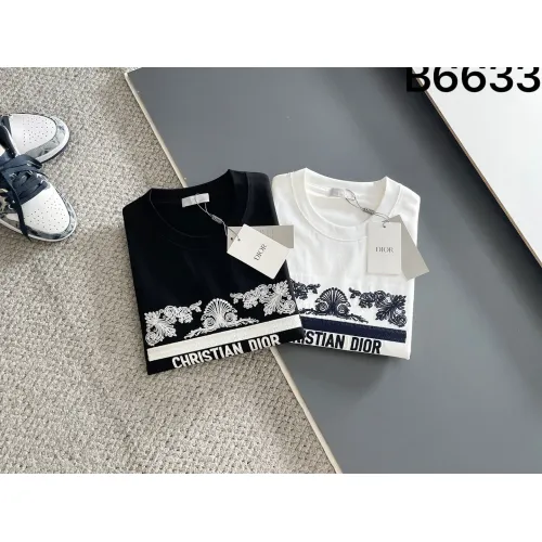 Replica Christian Dior T-Shirts Short Sleeved For Unisex #1426675 $42.00 USD for Wholesale
