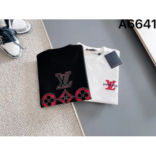 Replica Louis Vuitton LV T-Shirts Short Sleeved For Unisex #1426697 $42.00 USD for Wholesale