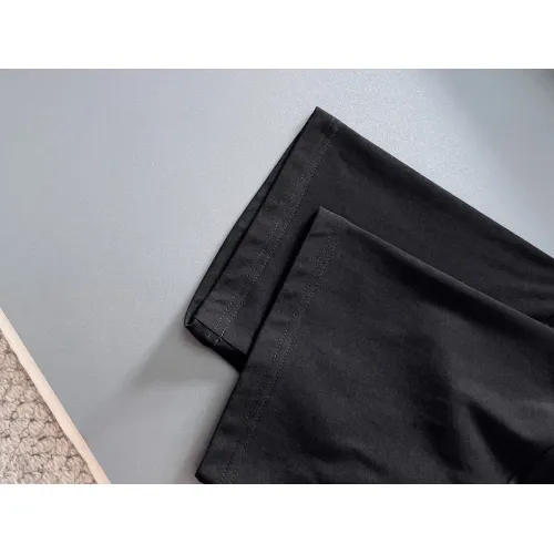 Replica Louis Vuitton LV T-Shirts Short Sleeved For Unisex #1426698 $42.00 USD for Wholesale