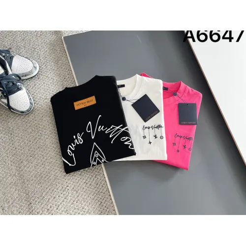 Replica Louis Vuitton LV T-Shirts Short Sleeved For Unisex #1426700 $42.00 USD for Wholesale
