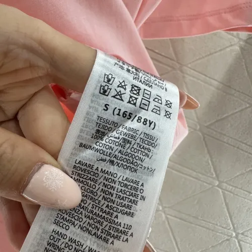 Replica Gucci T-Shirts Short Sleeved For Women #1426961 $64.00 USD for Wholesale