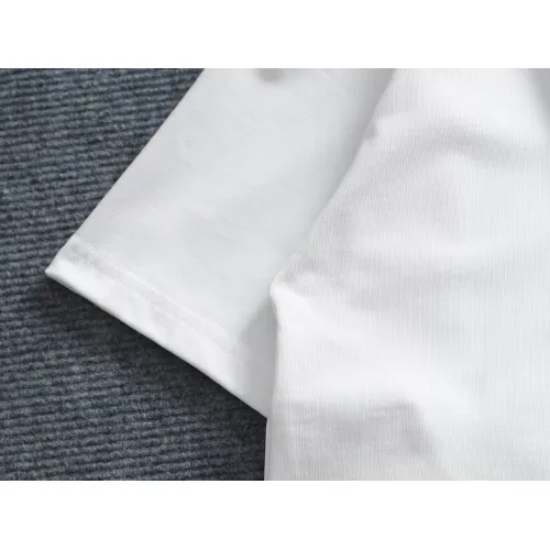 Replica Louis Vuitton LV T-Shirts Short Sleeved For Unisex #1426988 $38.00 USD for Wholesale