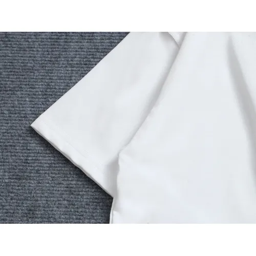 Replica Louis Vuitton LV T-Shirts Short Sleeved For Unisex #1426999 $38.00 USD for Wholesale