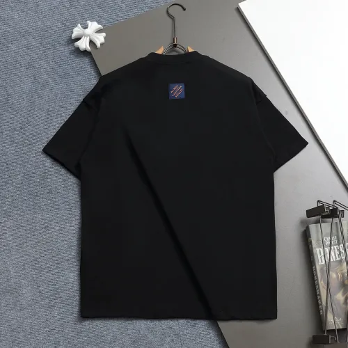 Replica Louis Vuitton LV T-Shirts Short Sleeved For Unisex #1427001 $38.00 USD for Wholesale