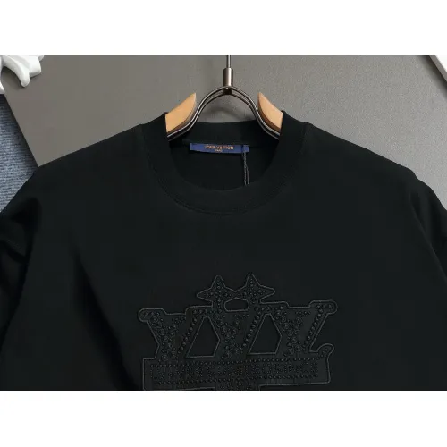 Replica Louis Vuitton LV T-Shirts Short Sleeved For Unisex #1427001 $38.00 USD for Wholesale
