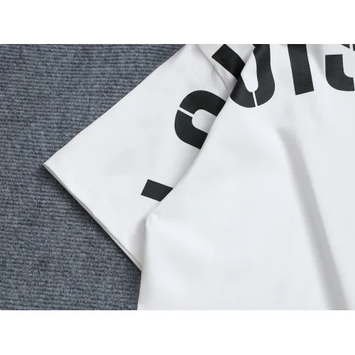 Replica Louis Vuitton LV T-Shirts Short Sleeved For Unisex #1427002 $38.00 USD for Wholesale