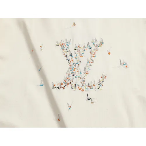Replica Louis Vuitton LV T-Shirts Short Sleeved For Unisex #1427036 $38.00 USD for Wholesale