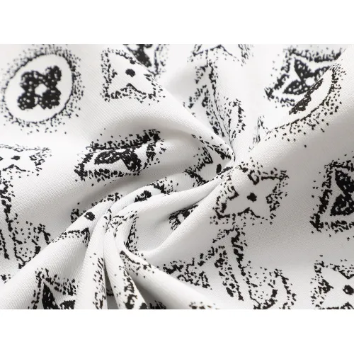 Replica Louis Vuitton LV T-Shirts Short Sleeved For Unisex #1427038 $38.00 USD for Wholesale