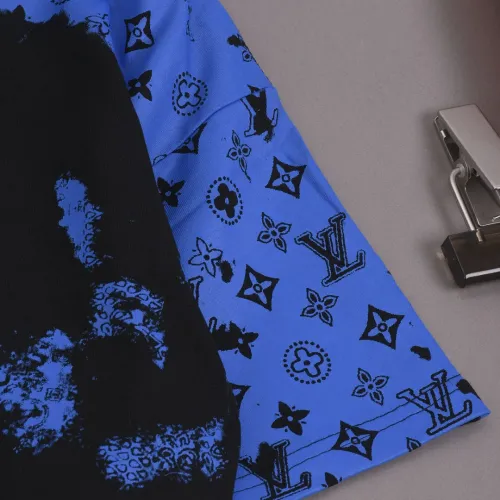 Replica Louis Vuitton LV T-Shirts Short Sleeved For Unisex #1427045 $38.00 USD for Wholesale