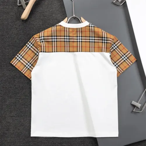 Replica Burberry T-Shirts Short Sleeved For Unisex #1427052 $38.00 USD for Wholesale