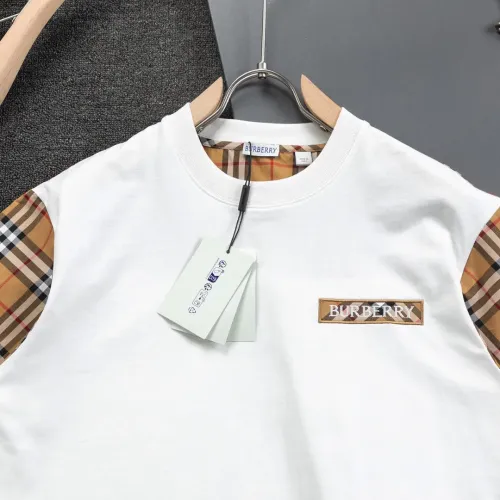 Replica Burberry T-Shirts Short Sleeved For Unisex #1427052 $38.00 USD for Wholesale