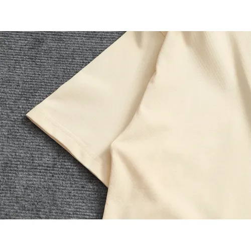 Replica LOEWE T-Shirts Short Sleeved For Unisex #1427072 $38.00 USD for Wholesale