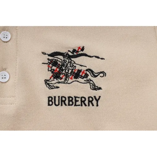 Replica Burberry T-Shirts Short Sleeved For Men #1427152 $32.00 USD for Wholesale