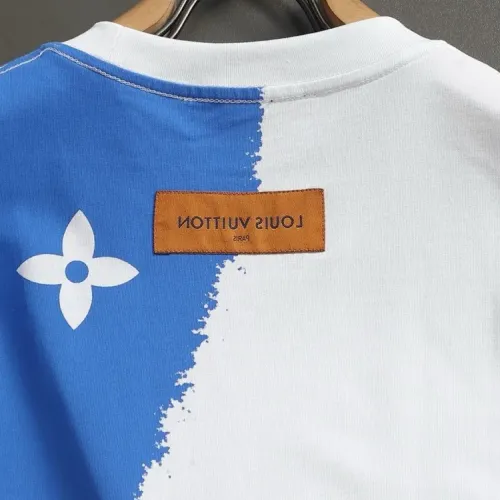 Replica Louis Vuitton LV T-Shirts Short Sleeved For Unisex #1428156 $36.00 USD for Wholesale