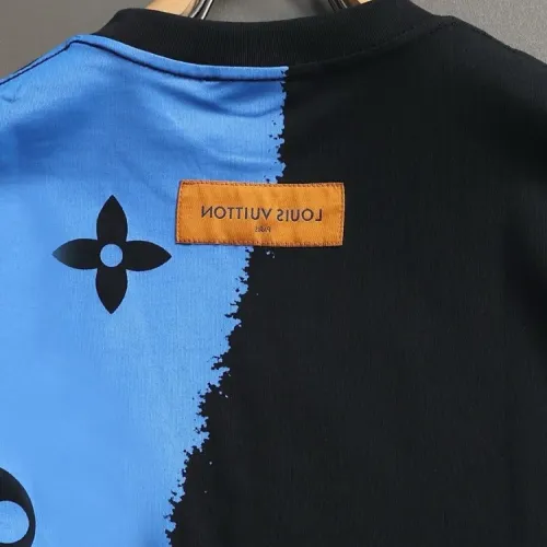 Replica Louis Vuitton LV T-Shirts Short Sleeved For Unisex #1428157 $36.00 USD for Wholesale